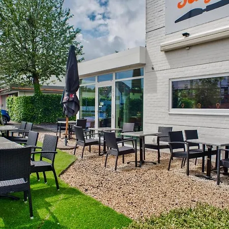 Hotel Zuidwege 3*
