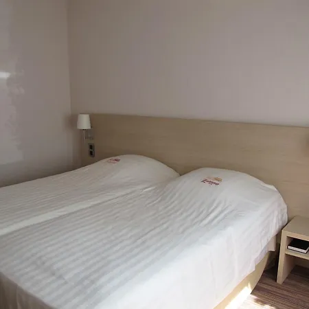 Zuidwege Hotel