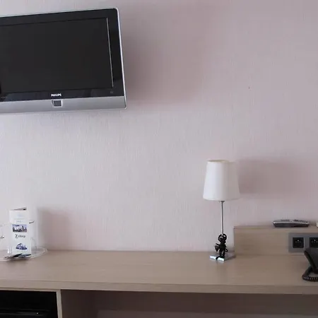 Zuidwege Hotel 3*